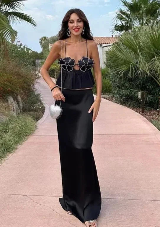 Blütenbesetztes Peplum-Top mit Neckholder