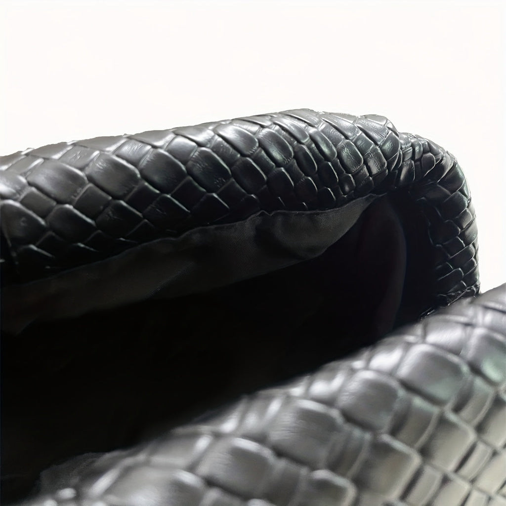 Elegante Clutch mit gewebter Textur