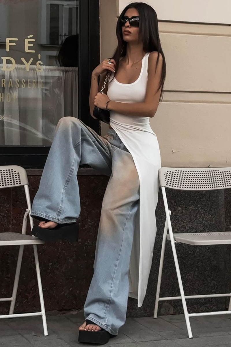 Minimalistisches Kleid/Top mit Schlitz-Detail