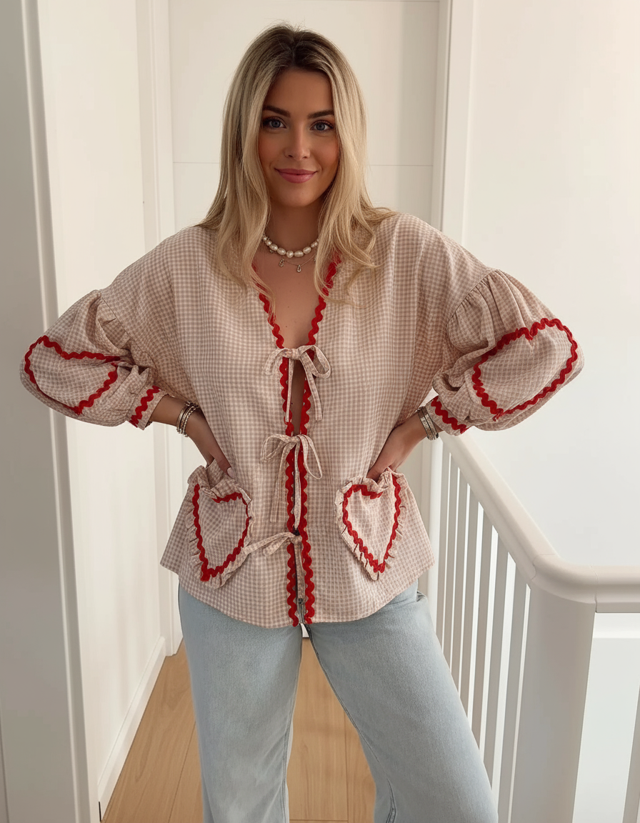 Charme Zeitlose Gingham Bluse mit Herz-Applikationen
