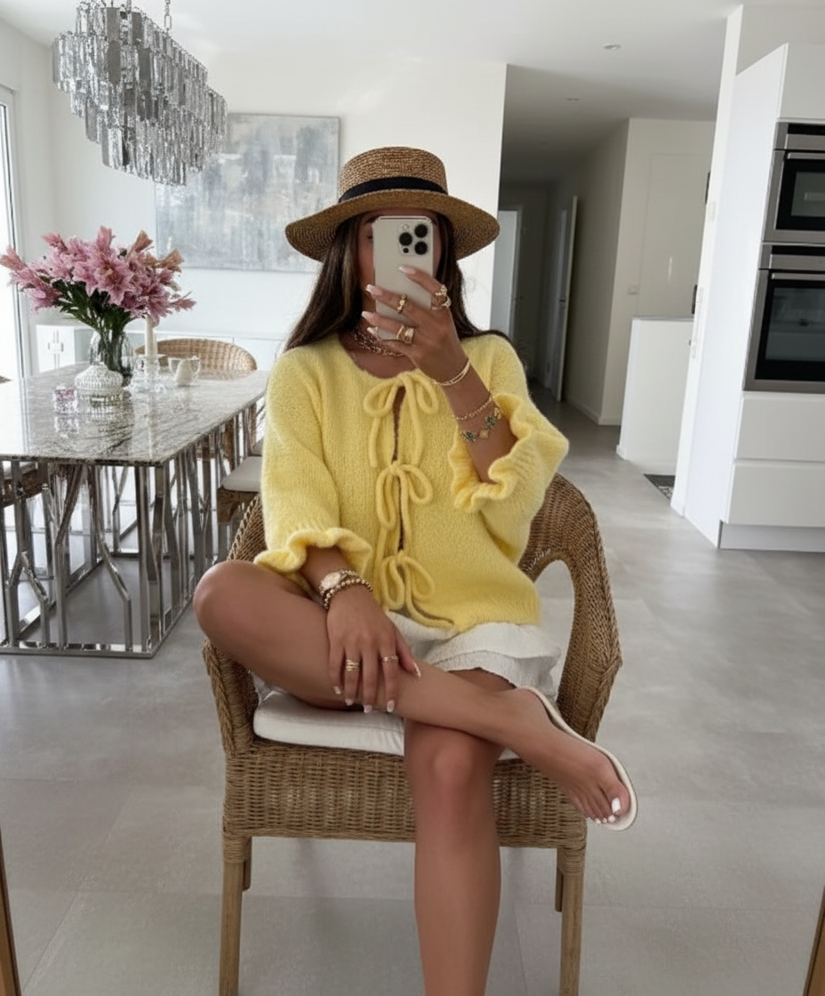 Zeitloser Strick-Cardigan 'Ashlyn' in Zartgelb