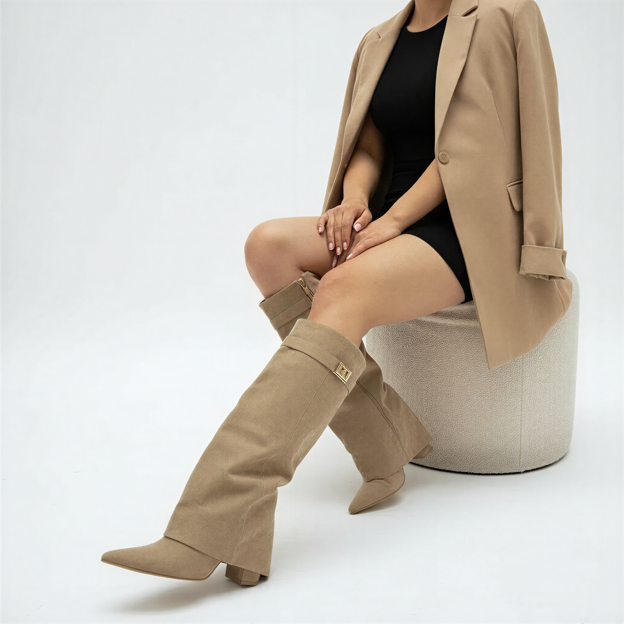 Oberschenkelhohe Stiefel | Fold-Over Schaft mit Schnalle | Abendmode