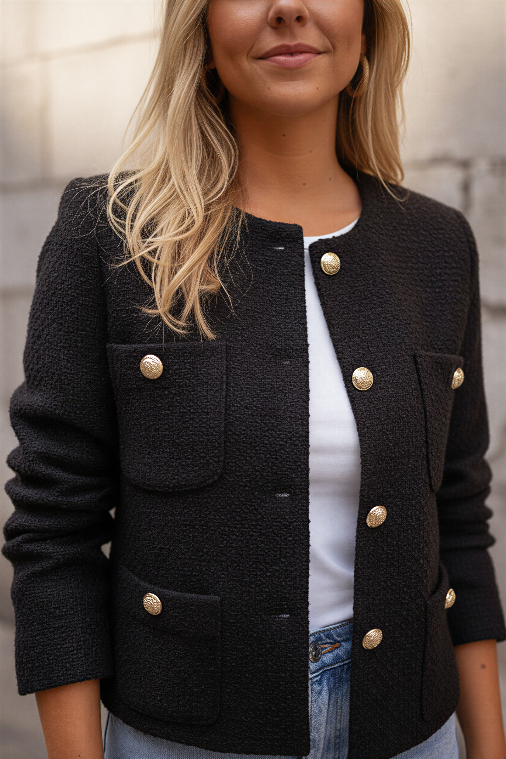 Tweed Blazer | Goldene Knöpfe | Damenmode
