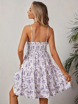 Sommerliches Kleid mit Blumenmuster
