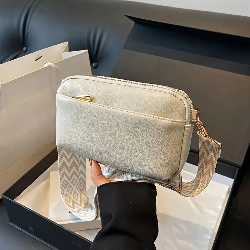 Moderne Crossbody Handtasche mit Musterriemen