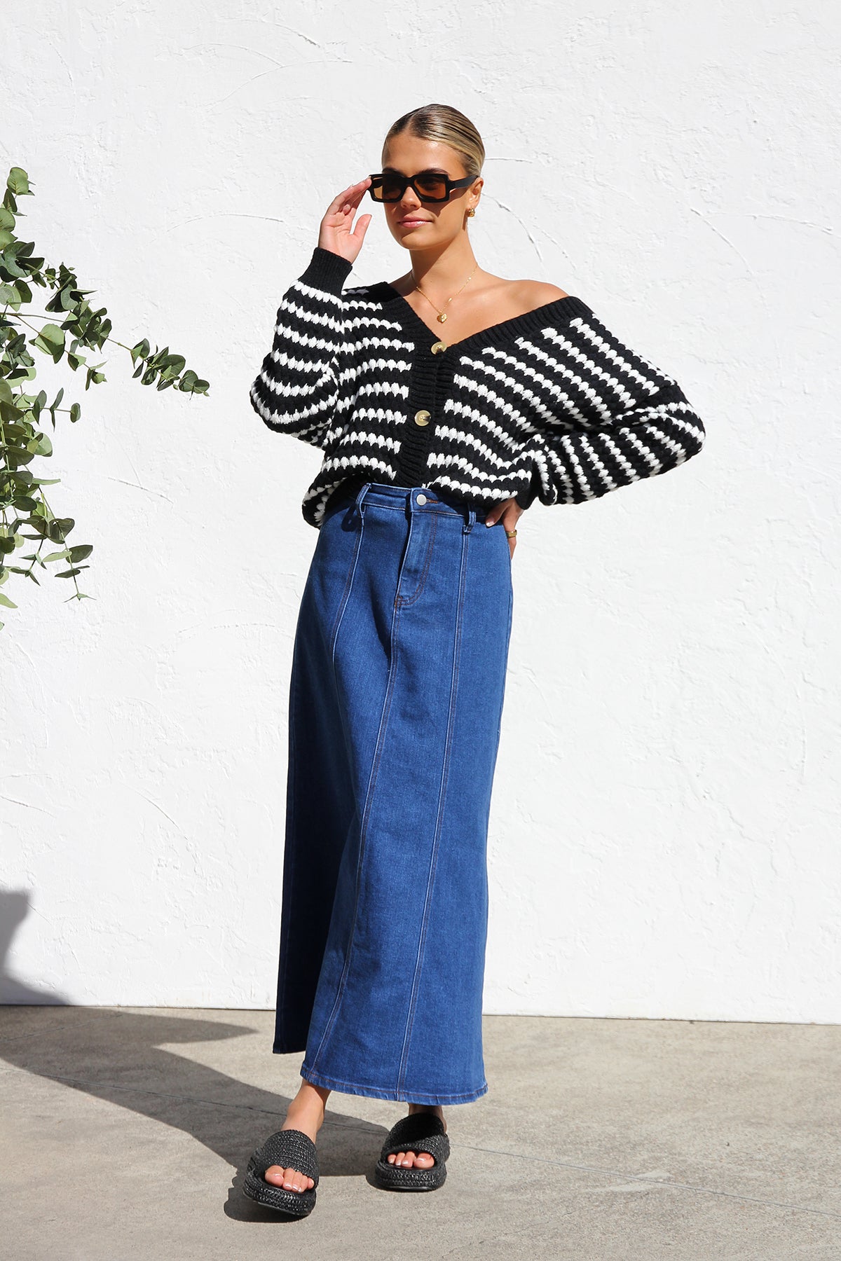 Zeitloser Denimrock in Midi-Länge