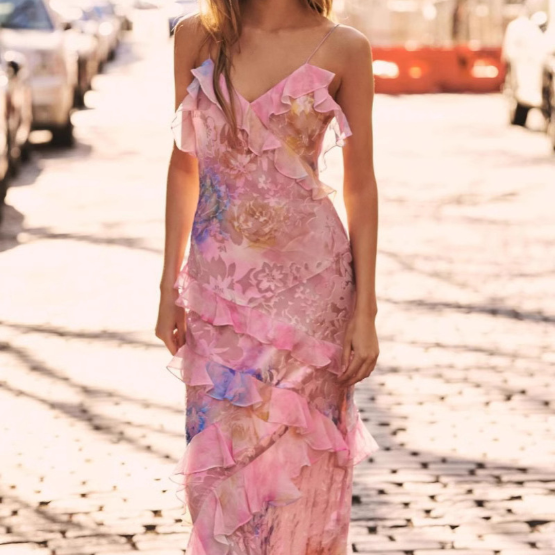 Fließendes Sommerkleid – Spaghettiträger & Rüschen