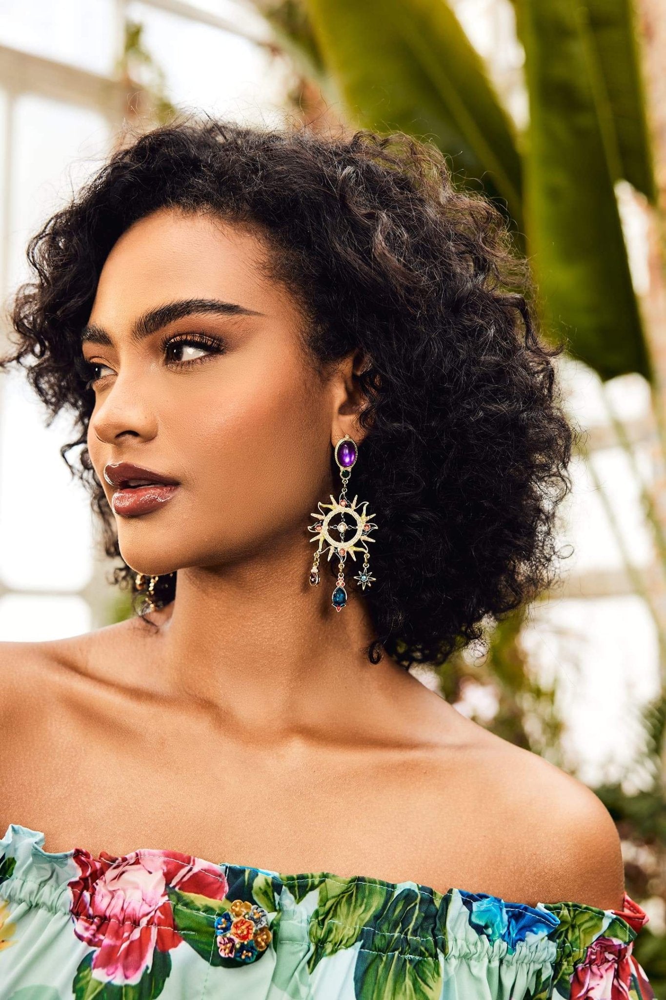 Sonnenstrahl Ohrringe mit Edelsteinen