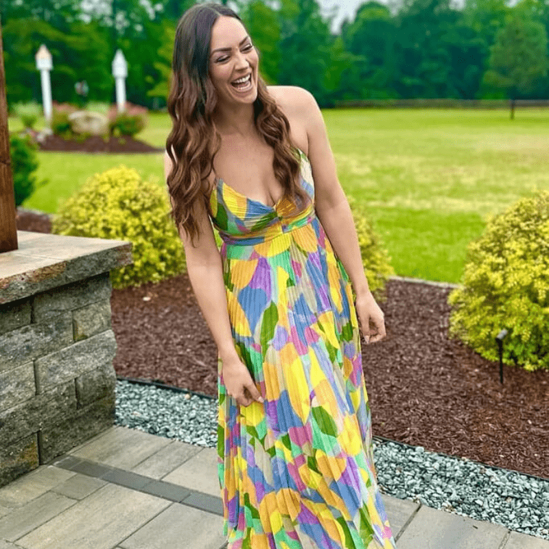 Verspieltes Midi-Kleid für den Sommer