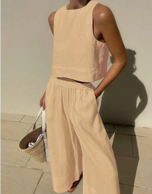 Minimalistisches Set: Top & Wide Leg Hose