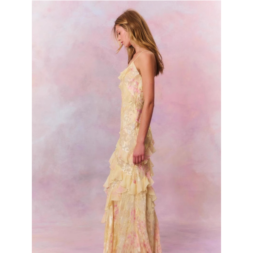 Fließendes Sommerkleid – Spaghettiträger & Rüschen