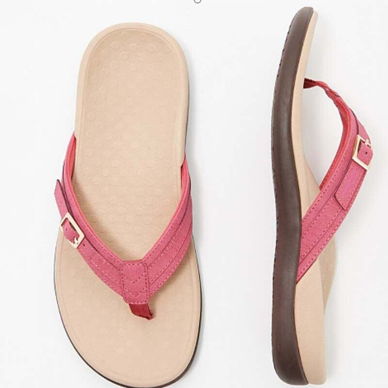 Komfortable Sandalen mit verstellbaren Riemen