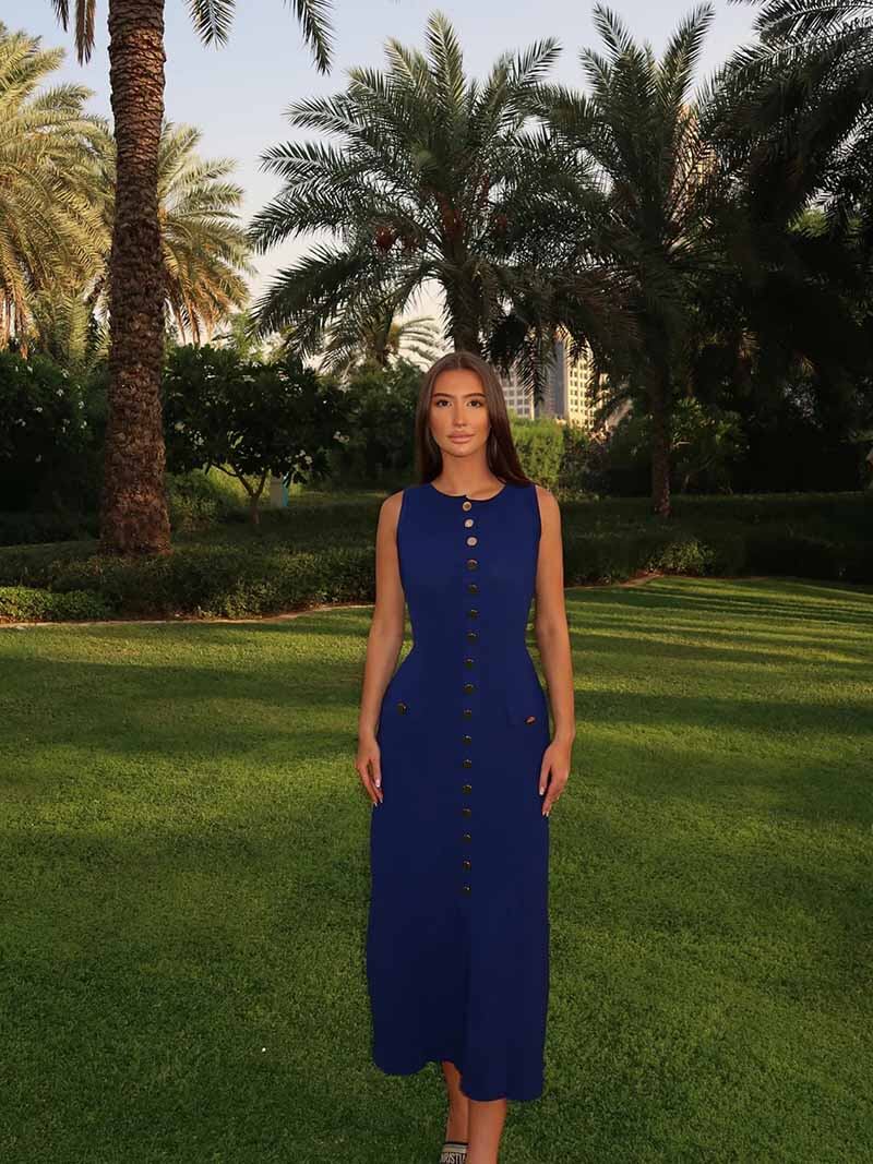 Figurbetontes Midikleid mit Knopfleiste