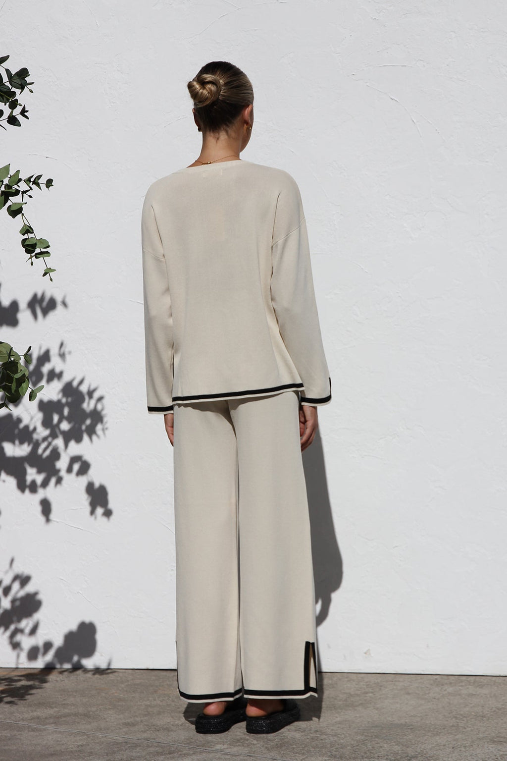 Kuscheliger Strickanzug mit Weitem Bein