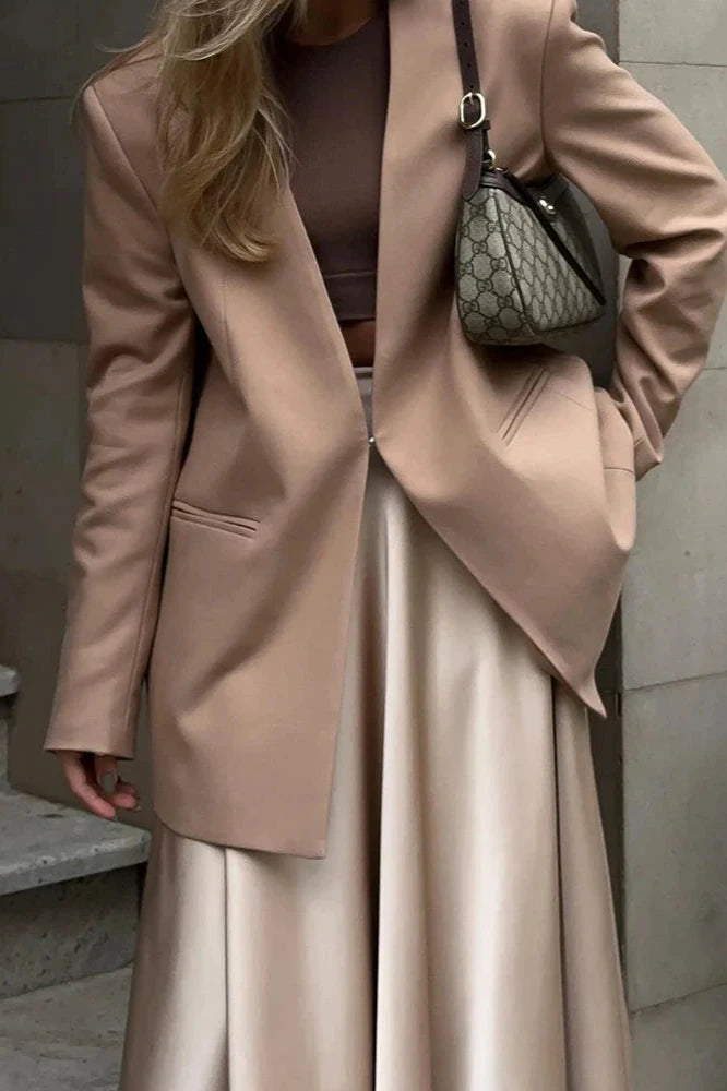 Fließender Rock mit hohem Bund