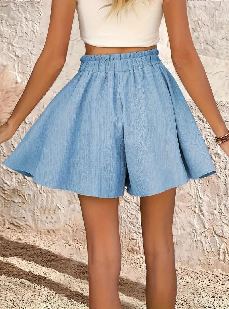 Fließende High-Waist Shorts mit Textur