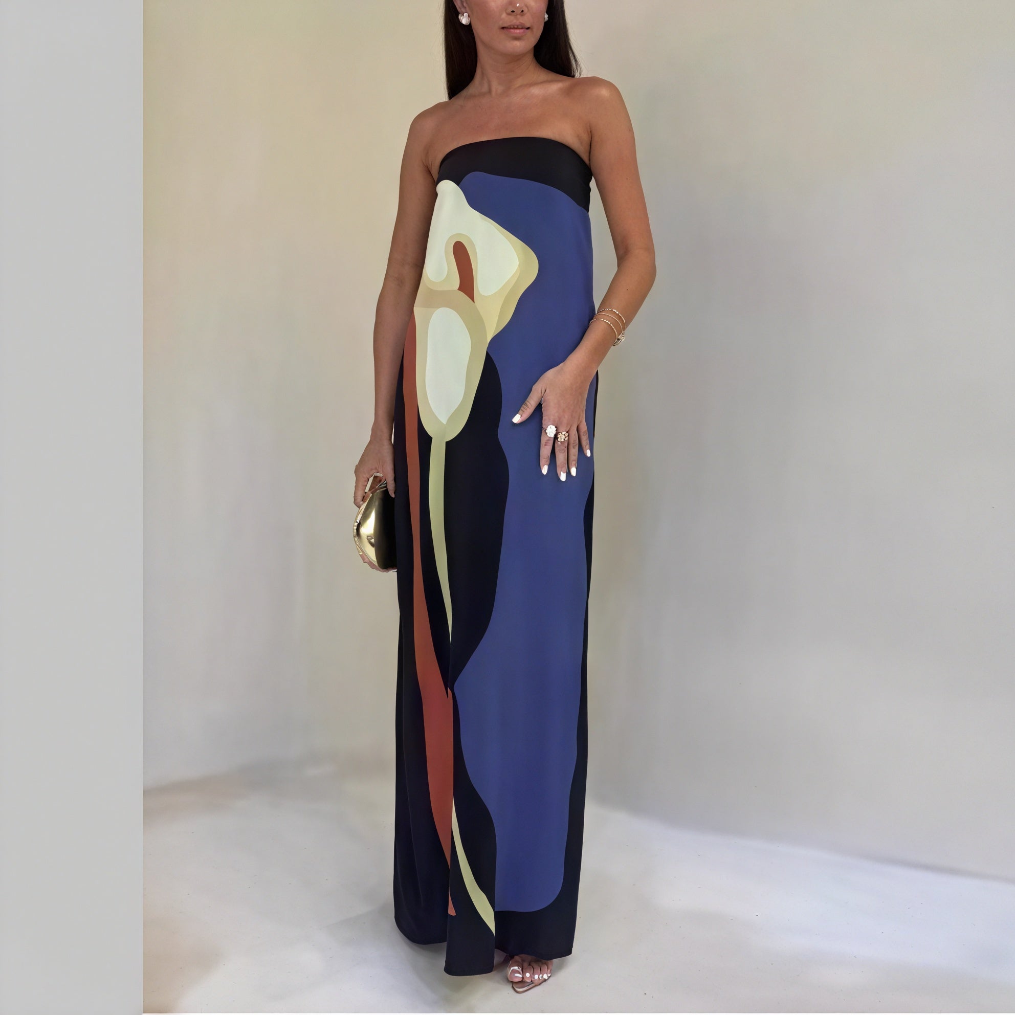 Abstraktes Maxi-Kleid mit Farbblockdesign