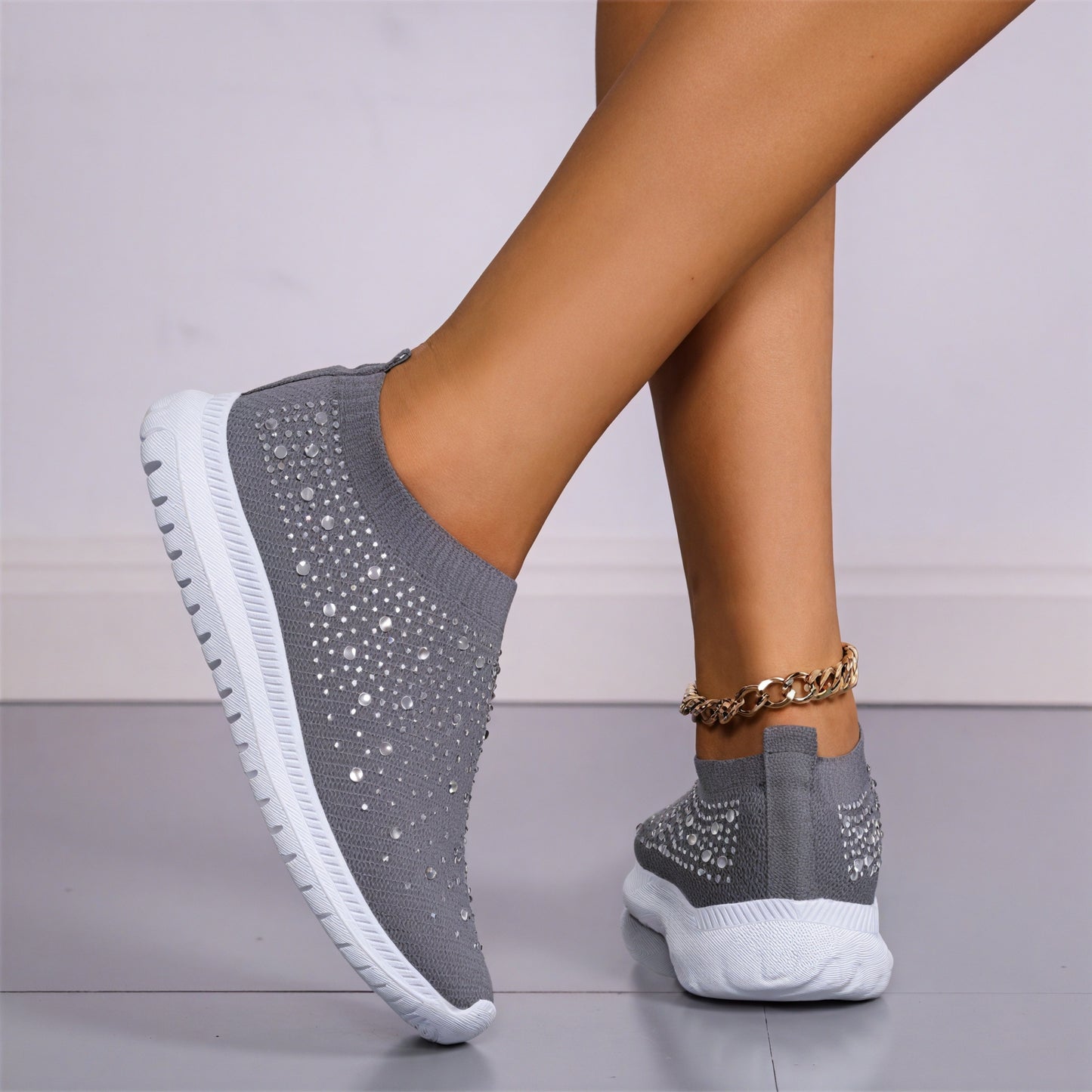Glitzernde Strick-Sneakers zum Reinschlüpfen
