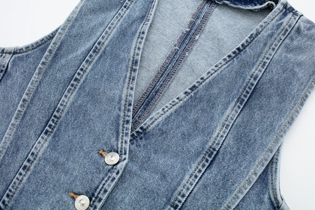 Taillierte Denim Weste mit V-Ausschnitt