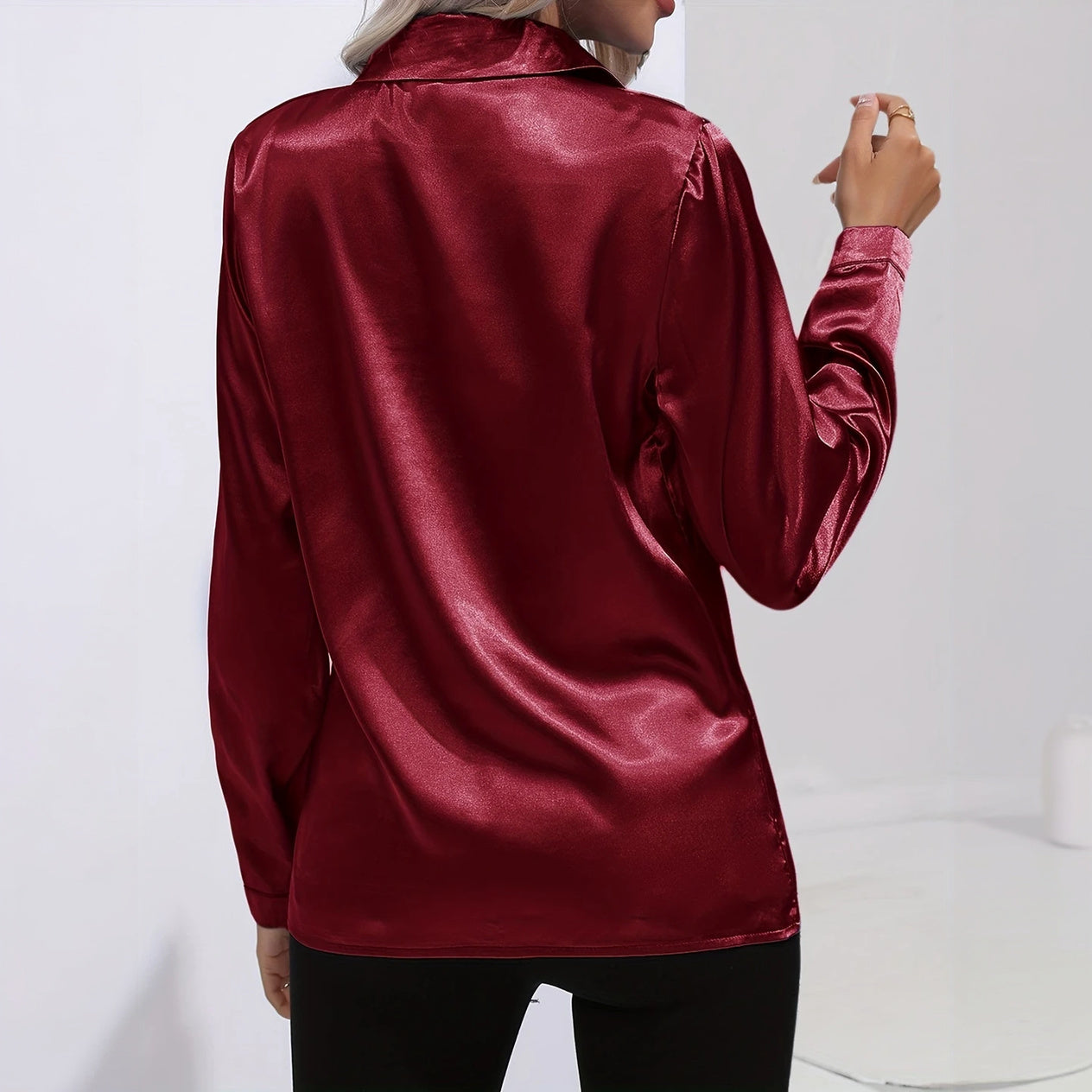 Elegante Langarmbluse mit feinem Glanz