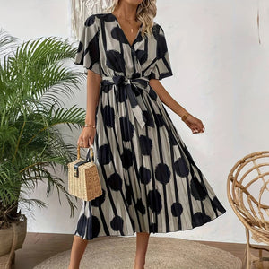 Verspielt Elegantes Kleid mit Punkten