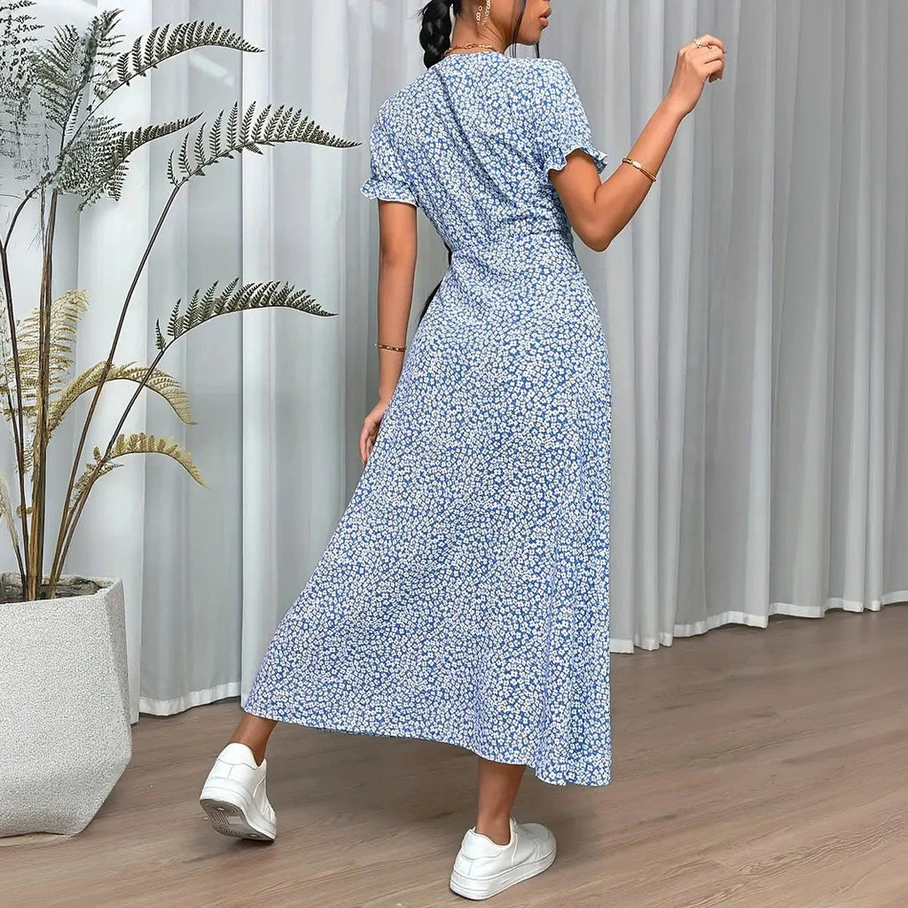 Feminines Maxi-Kleid mit Wickeldesign