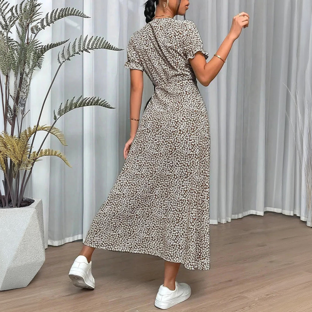 Feminines Maxi-Kleid mit Wickeldesign