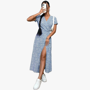 Feminines Maxi-Kleid mit Wickeldesign