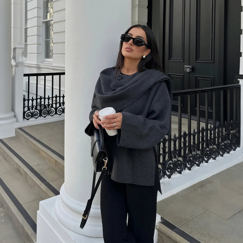 Elegante Outerwear mit besonderem Kragen