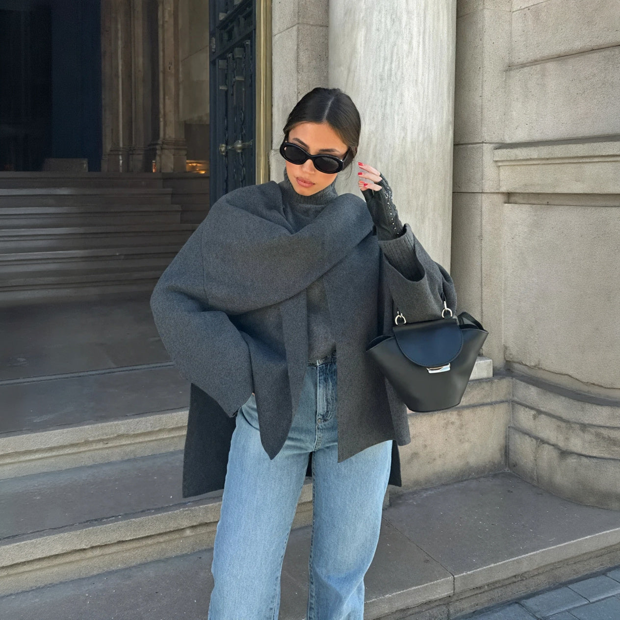 Elegante Outerwear mit besonderem Kragen