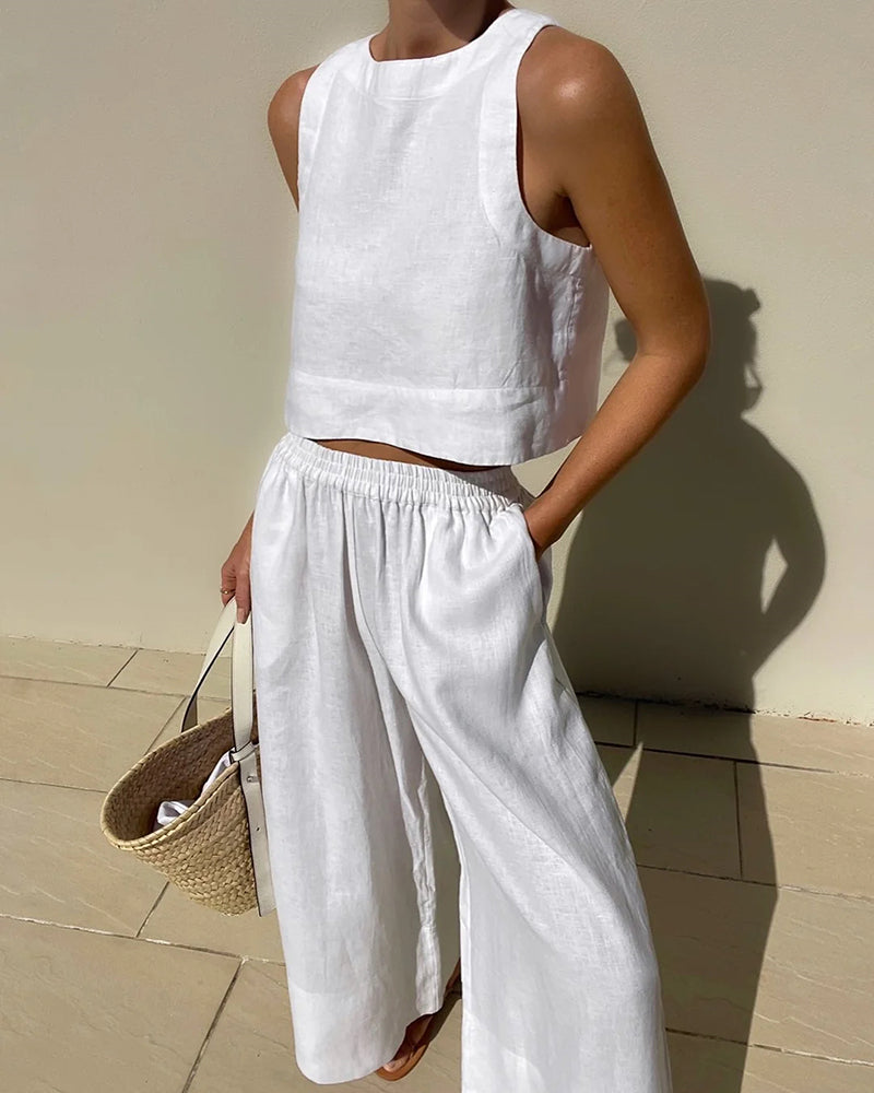 Minimalistisches Set: Top & Wide Leg Hose
