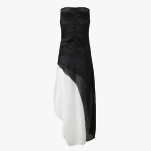 Elegantes Abendkleid mit fließendem Design