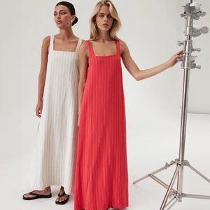 Elegantes Sommerkleid mit lässigem Schnitt