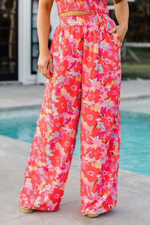 Sommerliches zweiteiliges Set mit Blumenmuster