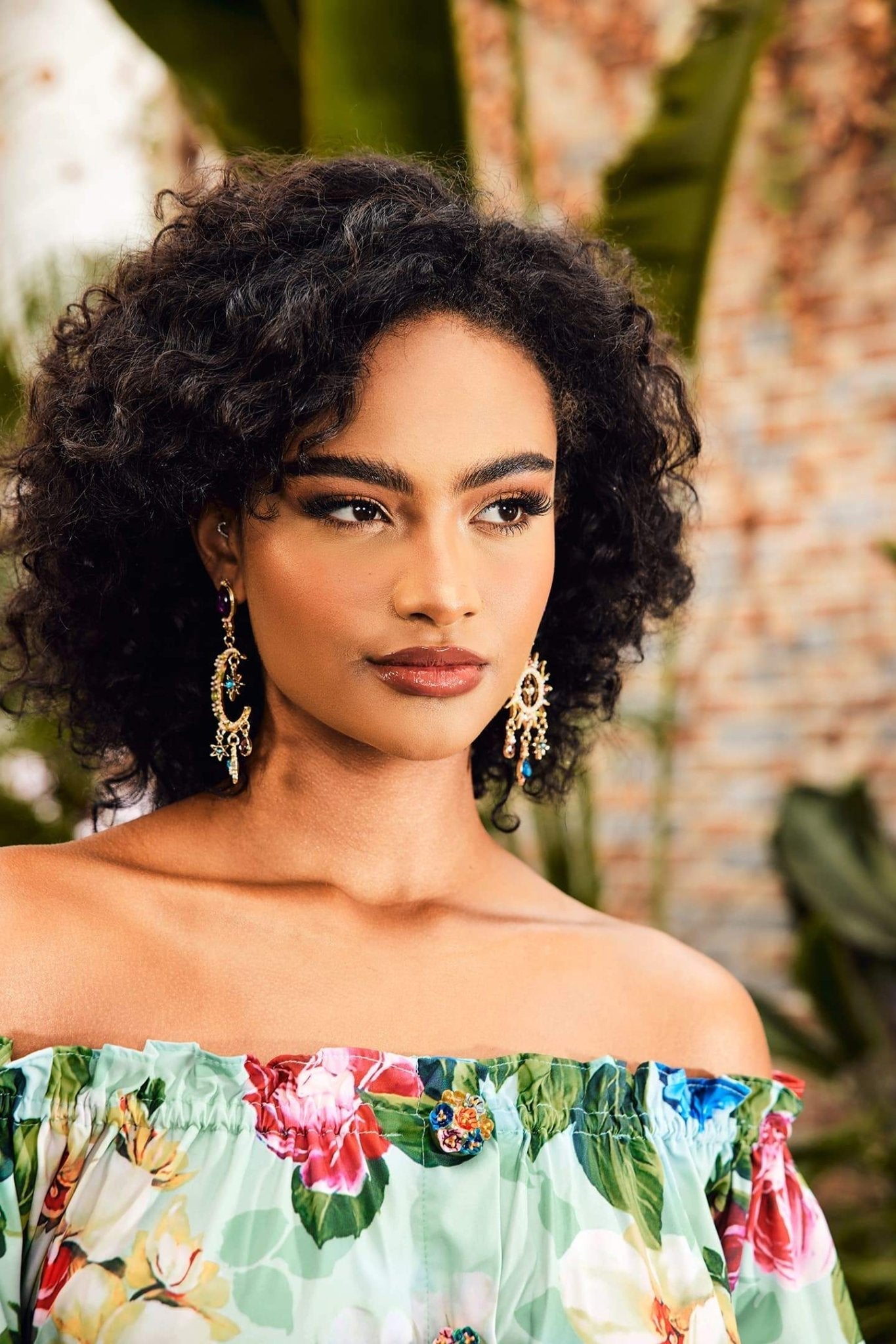 Sonnenstrahl Ohrringe mit Edelsteinen