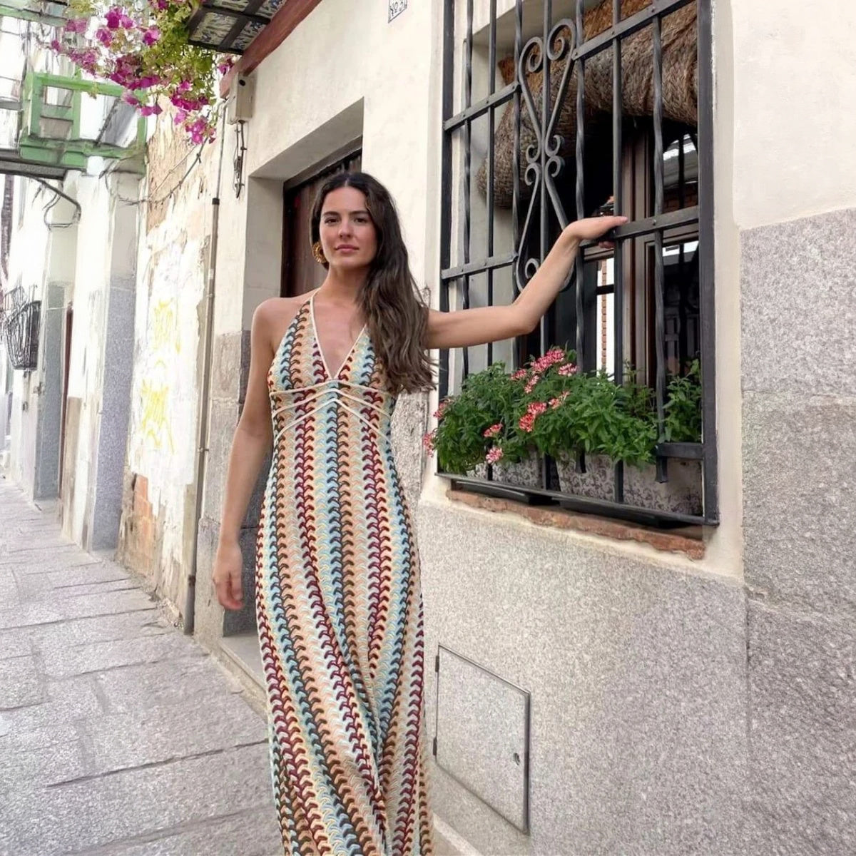 Fließendes Kleid mit offenem Rücken