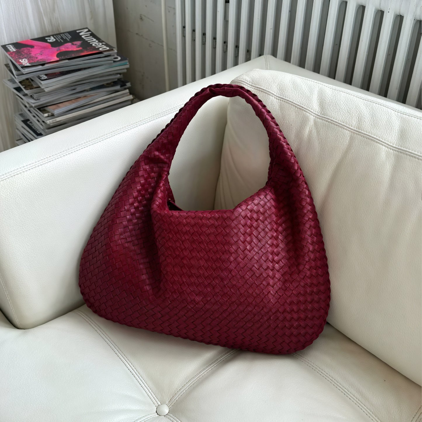 Gewebte Schultertasche mit großem Fassungsvermögen