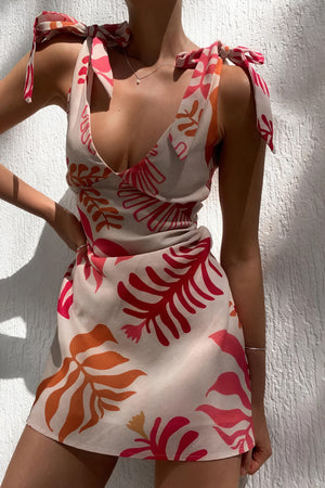 Geblümtes Mini-Kleid mit Trägern