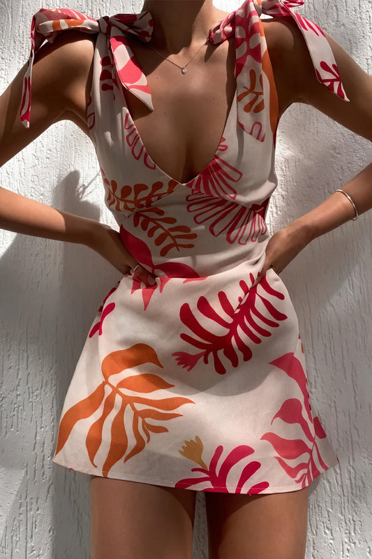 Geblümtes Mini-Kleid mit Trägern