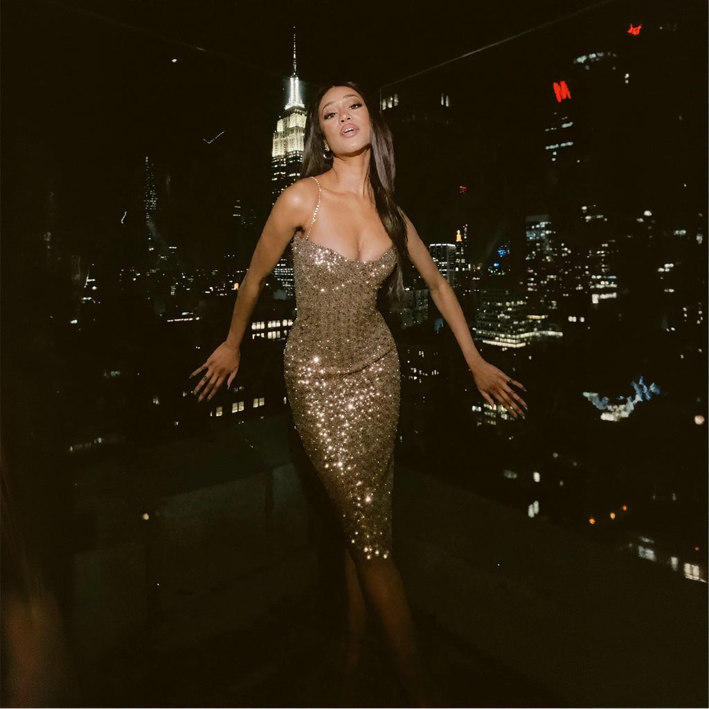 Schimmerndes Abendkleid mit Gradient-Effekt