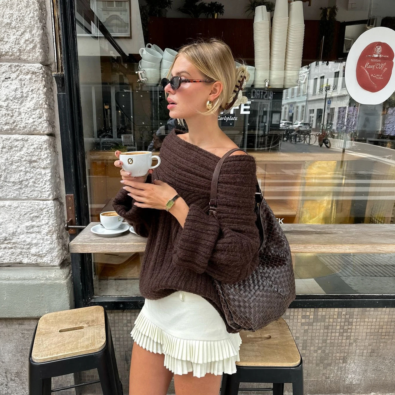 Asymmetrischer Strick-Top mit Ballonärmeln