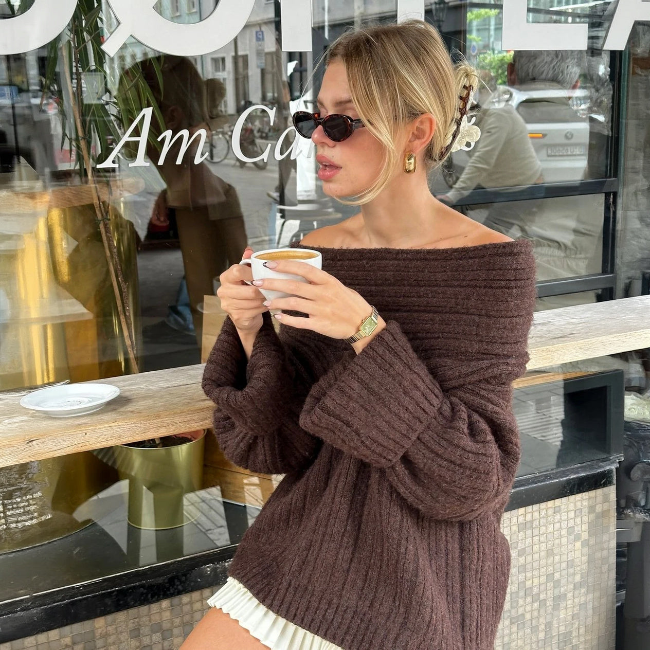 Asymmetrischer Strick-Top mit Ballonärmeln