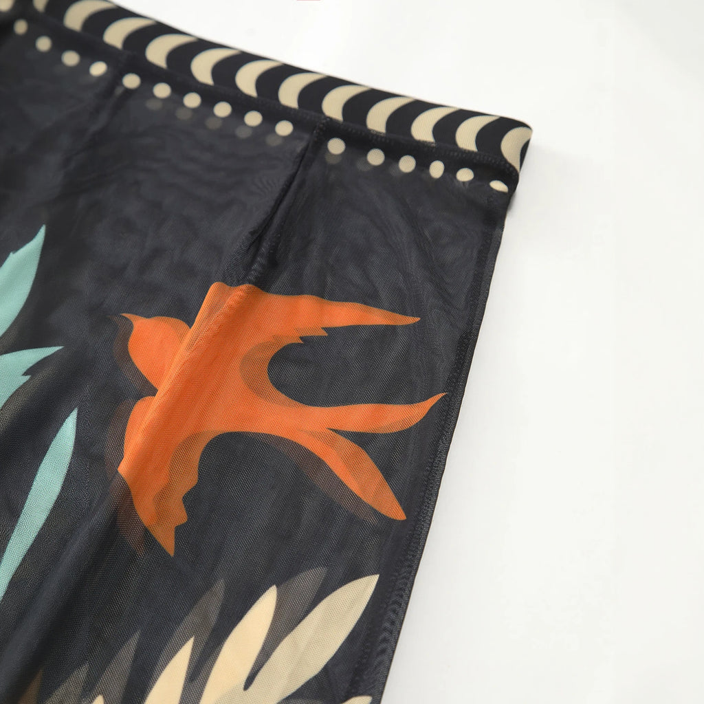 Maxikleid mit abstraktem Print und Schlüsselloch