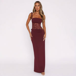 Elegantes Kleid mit Spitze & Details