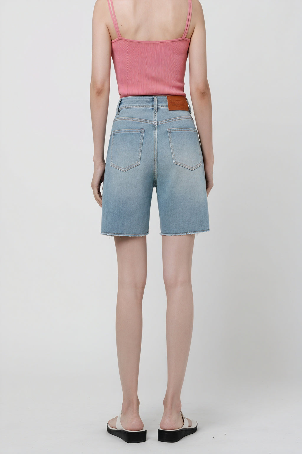 Denim Shorts mit Raw-Saum