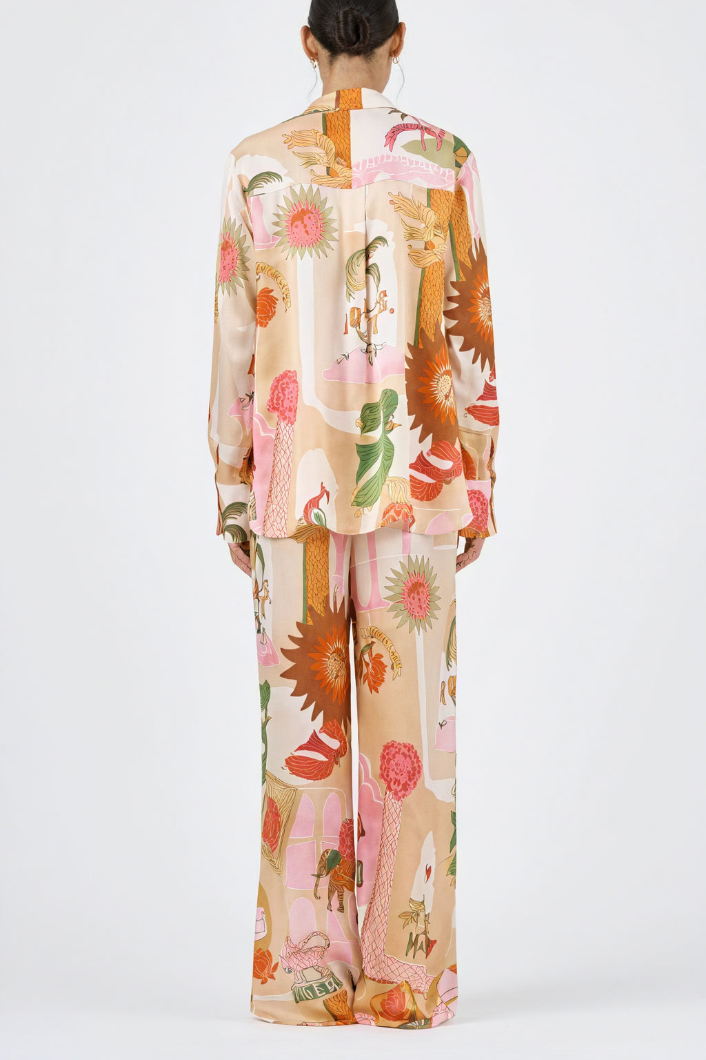 Verspieltes Schlafensemble mit Print