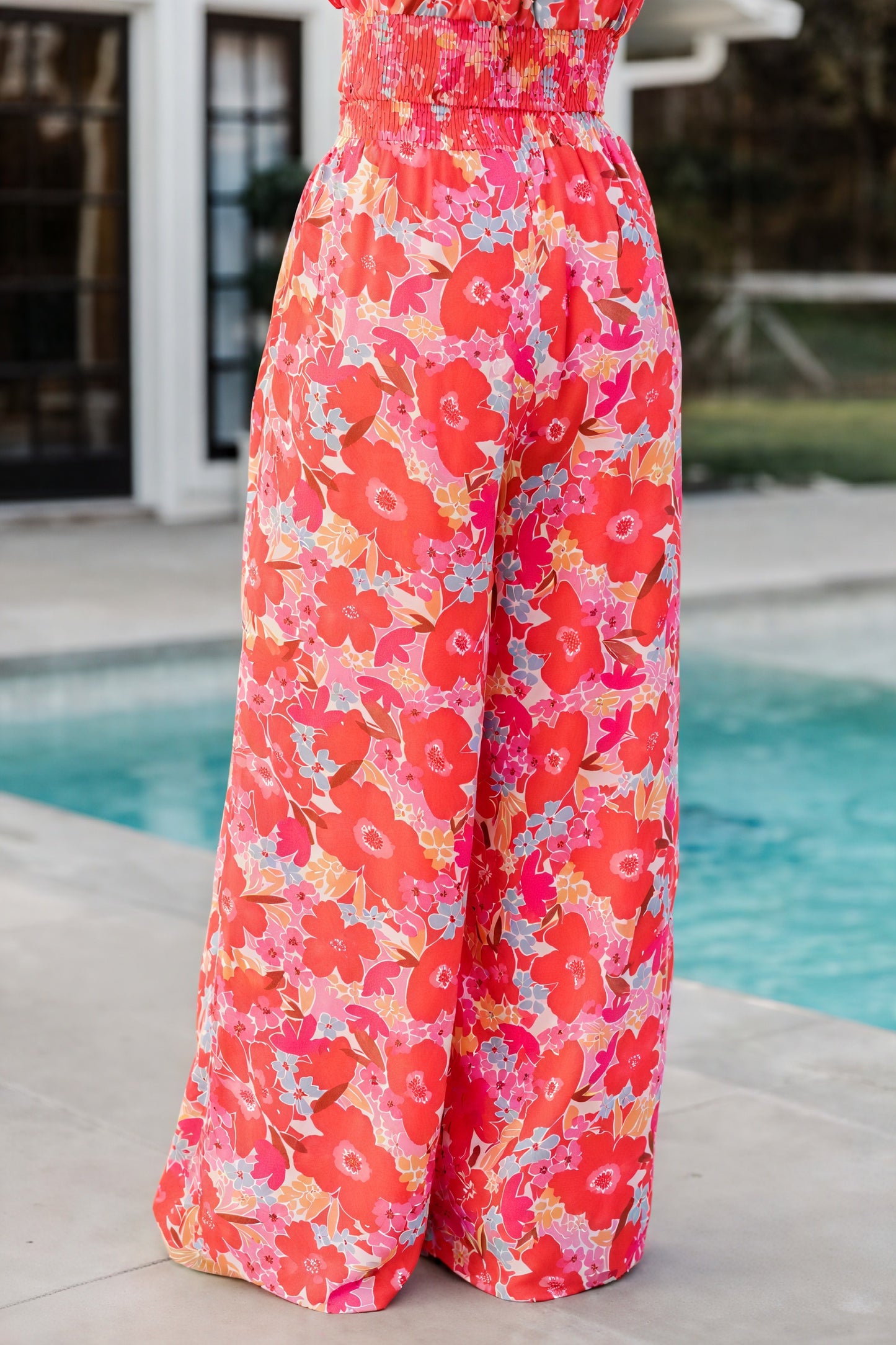 Sommerliches zweiteiliges Set mit Blumenmuster