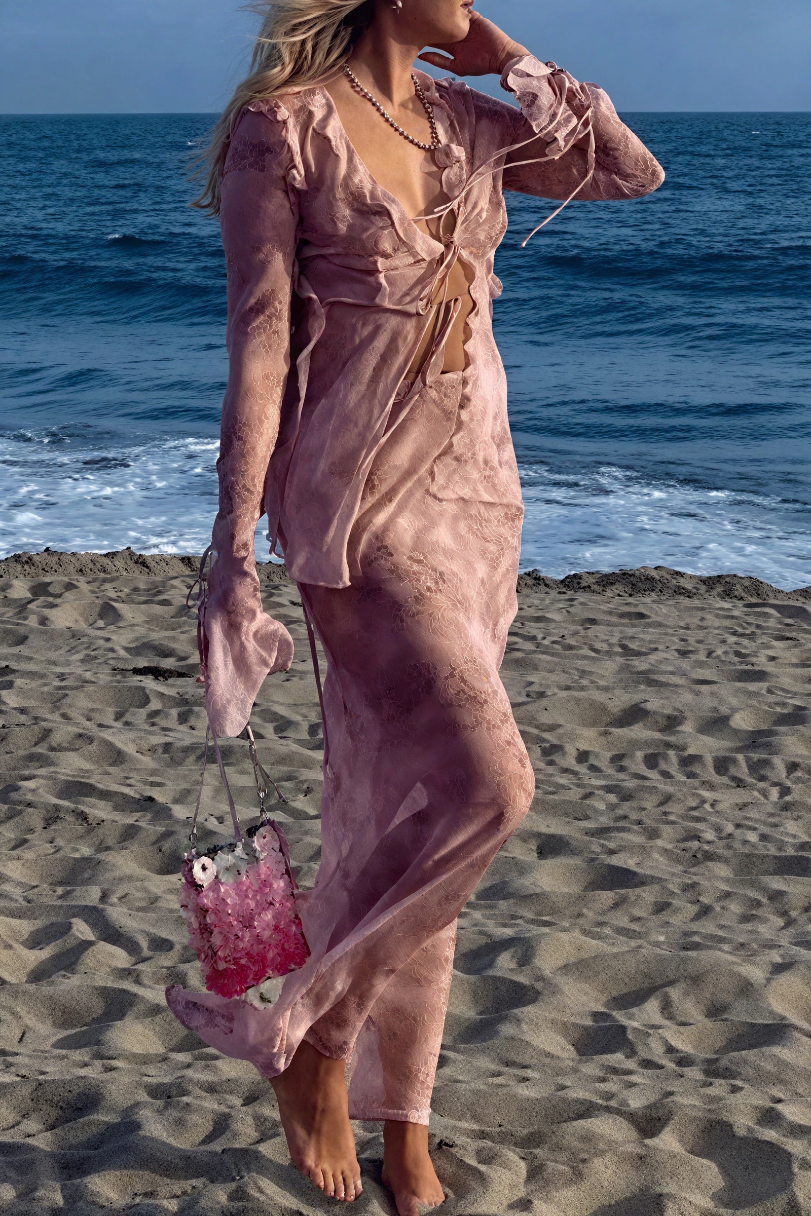 Fließendes Set mit zarten Details