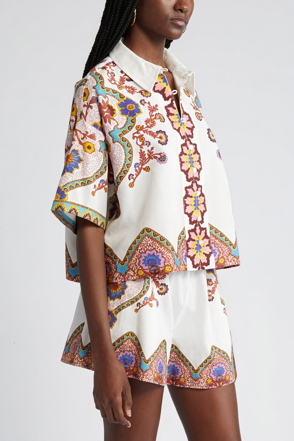 Sommerliche Kurzarmbluse mit Muster