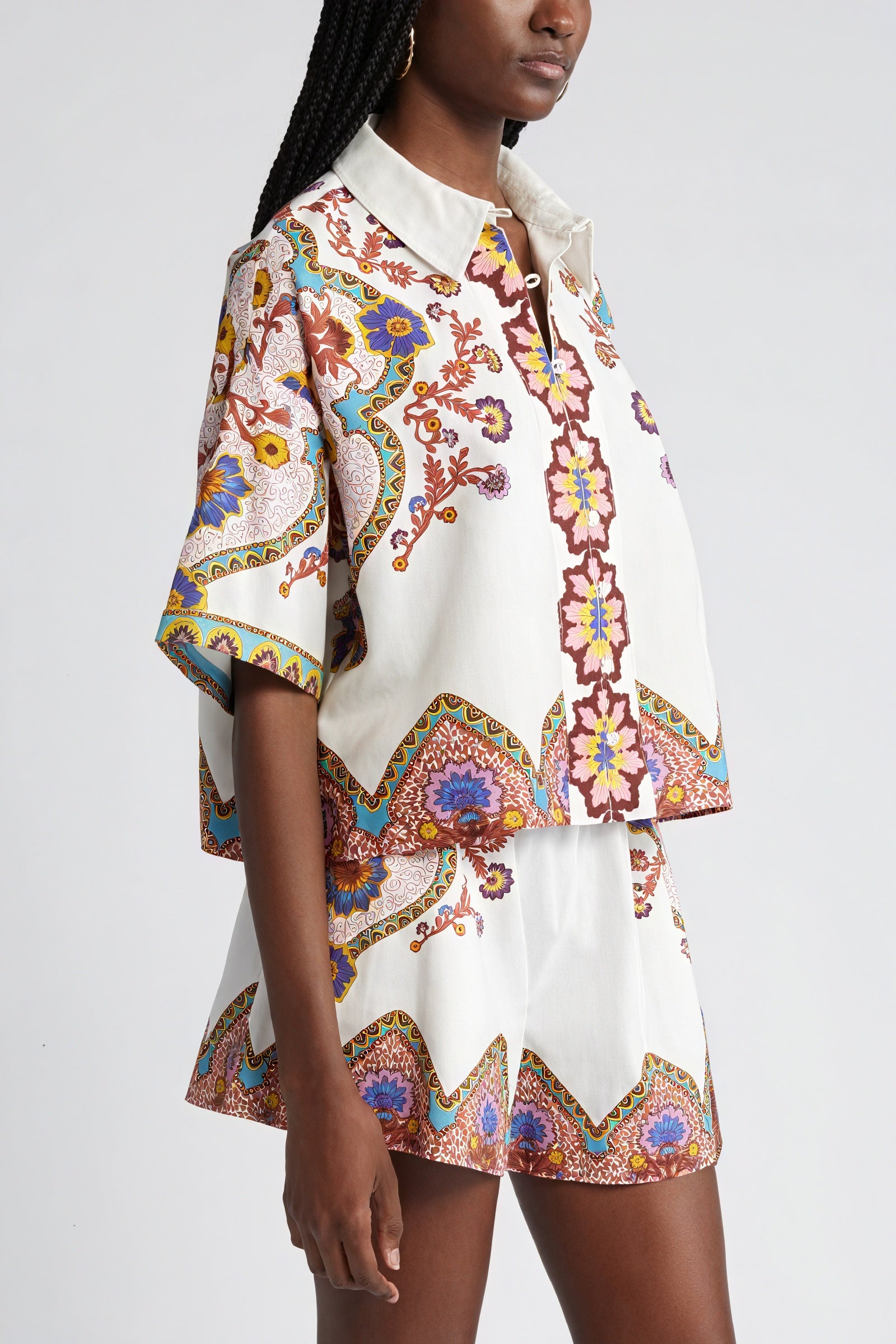 Sommerliche Kurzarmbluse mit Muster